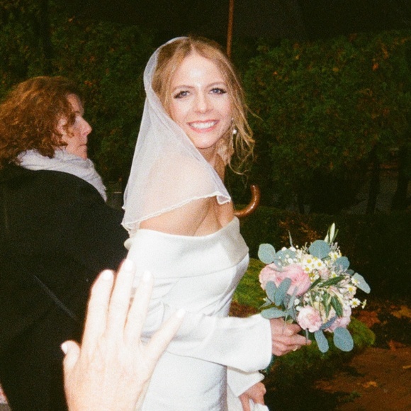 Meet your Posher, Lina - Picture 1 of 1